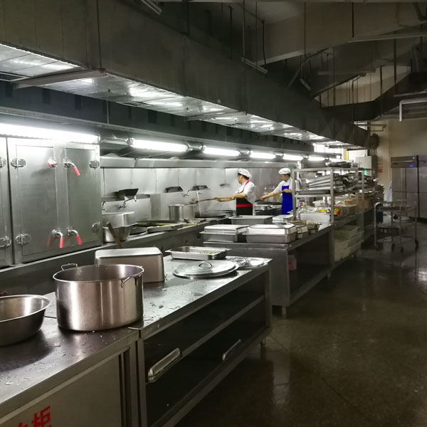 東莞大嶺山第二小學(xué)食堂廚房烹飪區