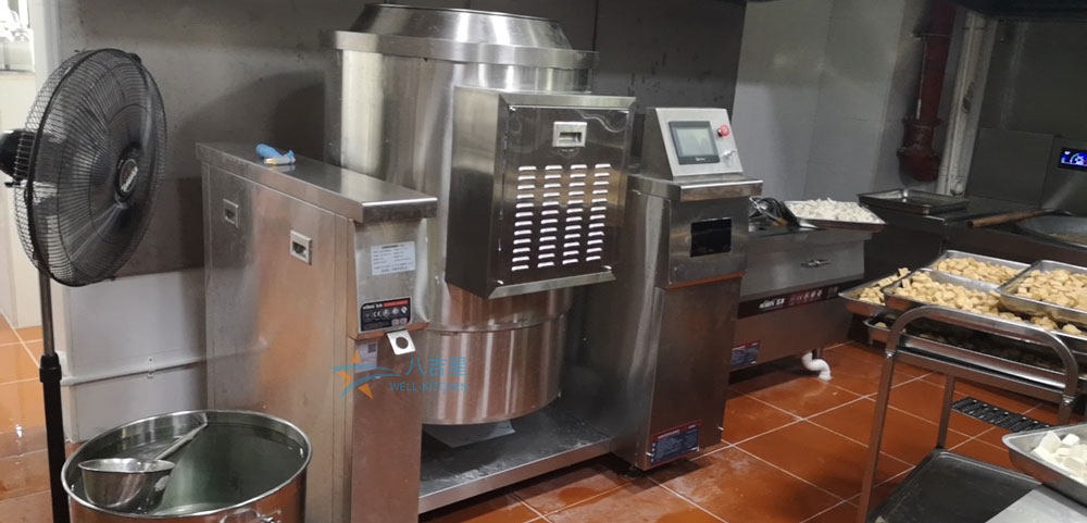 通藝實(shí)驗學(xué)校食堂廚房大型智能炒菜機